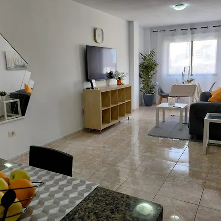 Cristianos 2 Apartman *